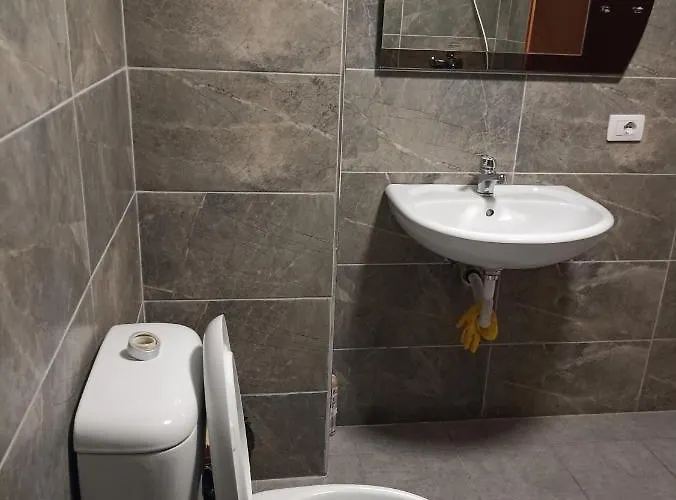 Lägenhet 1+1 Ap With Balcony Tirana